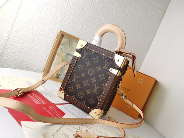 ルイヴィトンバッグ内部構造